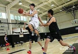 39+10+10不可怕，可怕的场均30+10+10！威少所做的事，他都抄一遍